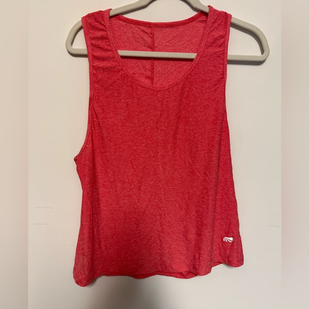 NWOT Sleeveless Tee - Short Workout top, workout tee